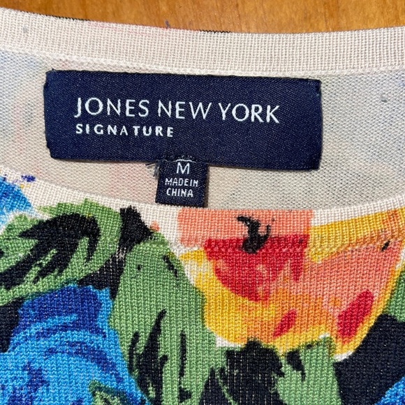 Jones of New York Signature floral sweater - Picture 2 of 3
